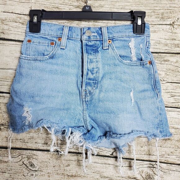 Levis Women's Shorts Ribcage denim cut off distressed Fly Button  Size 25 - Picture 1 of 7